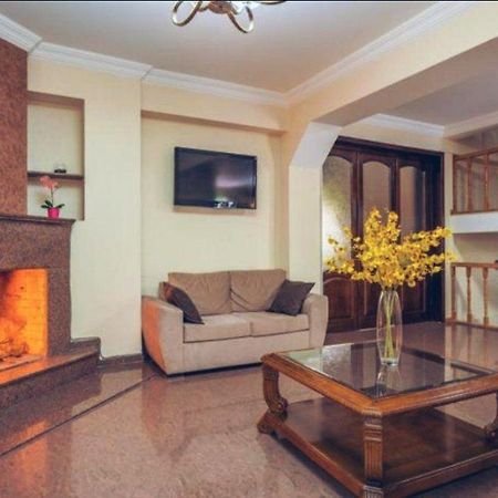 7 Star Bed & Breakfast Tbilisi ภายนอก รูปภาพ
