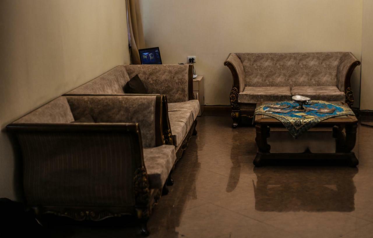7 Star Bed & Breakfast Tbilisi ภายนอก รูปภาพ