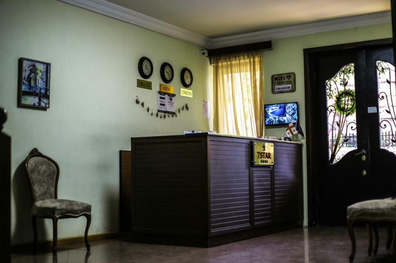 7 Star Bed & Breakfast Tbilisi ภายนอก รูปภาพ
