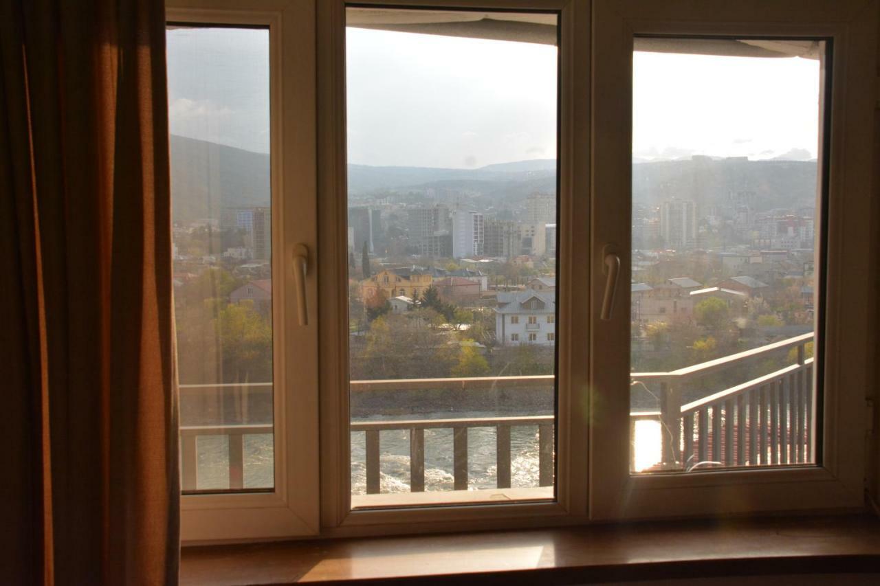 7 Star Bed & Breakfast Tbilisi ภายนอก รูปภาพ