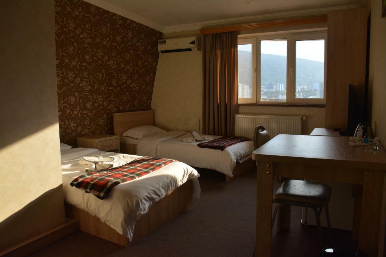 7 Star Bed & Breakfast Tbilisi ภายนอก รูปภาพ