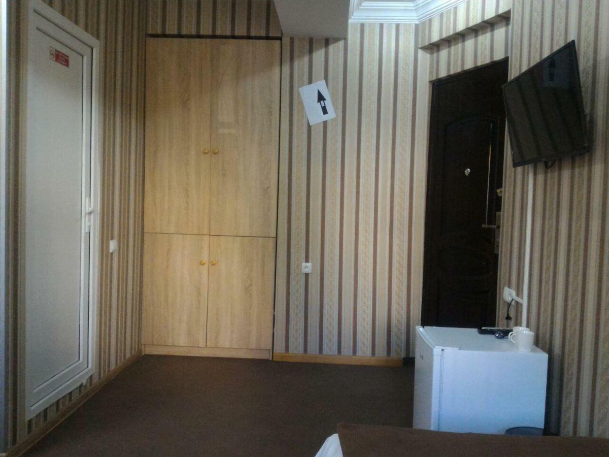 7 Star Bed & Breakfast Tbilisi ภายนอก รูปภาพ