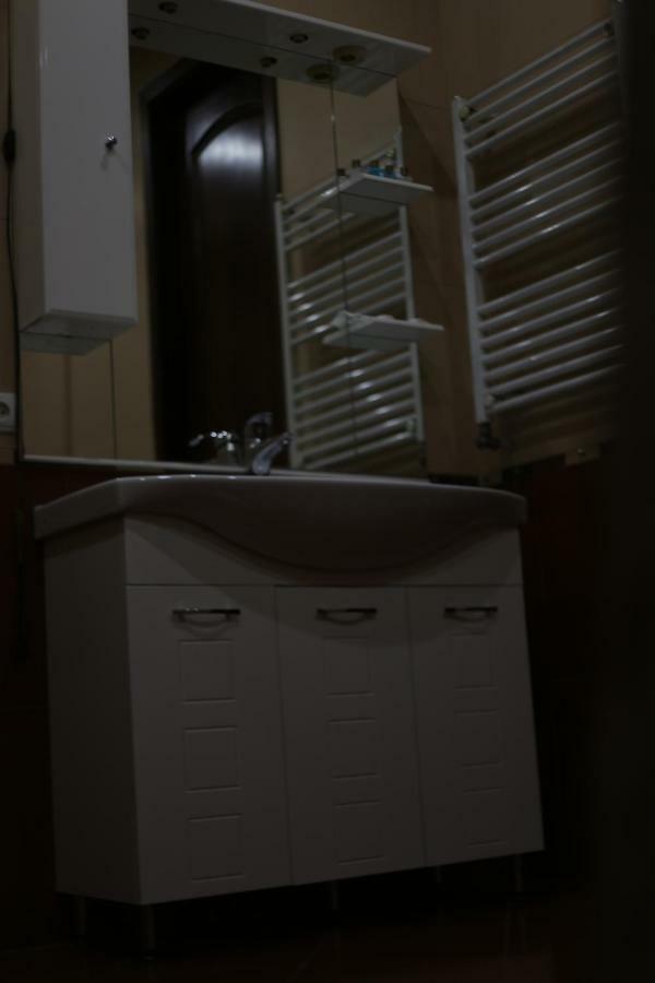 7 Star Bed & Breakfast Tbilisi ภายนอก รูปภาพ