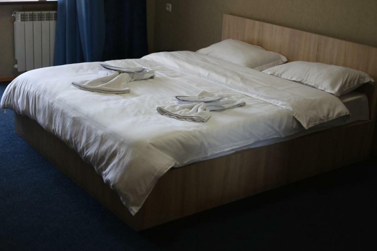 7 Star Bed & Breakfast Tbilisi ภายนอก รูปภาพ