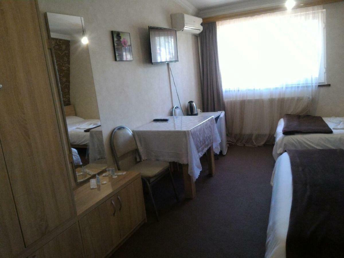 7 Star Bed & Breakfast Tbilisi ภายนอก รูปภาพ
