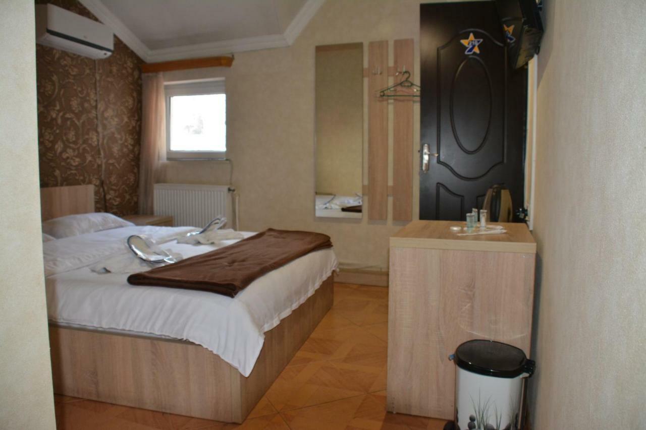 7 Star Bed & Breakfast Tbilisi ภายนอก รูปภาพ