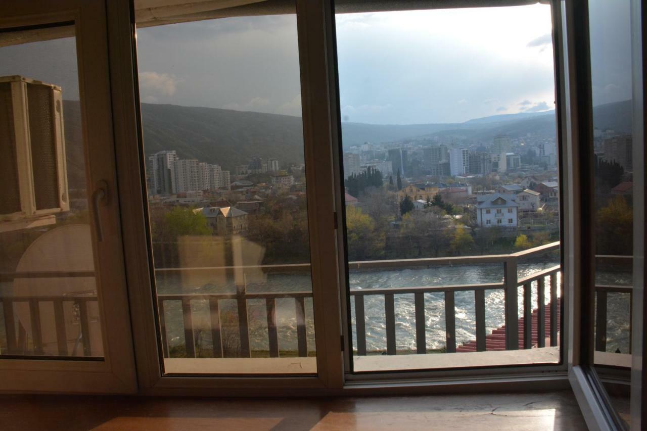 7 Star Bed & Breakfast Tbilisi ภายนอก รูปภาพ