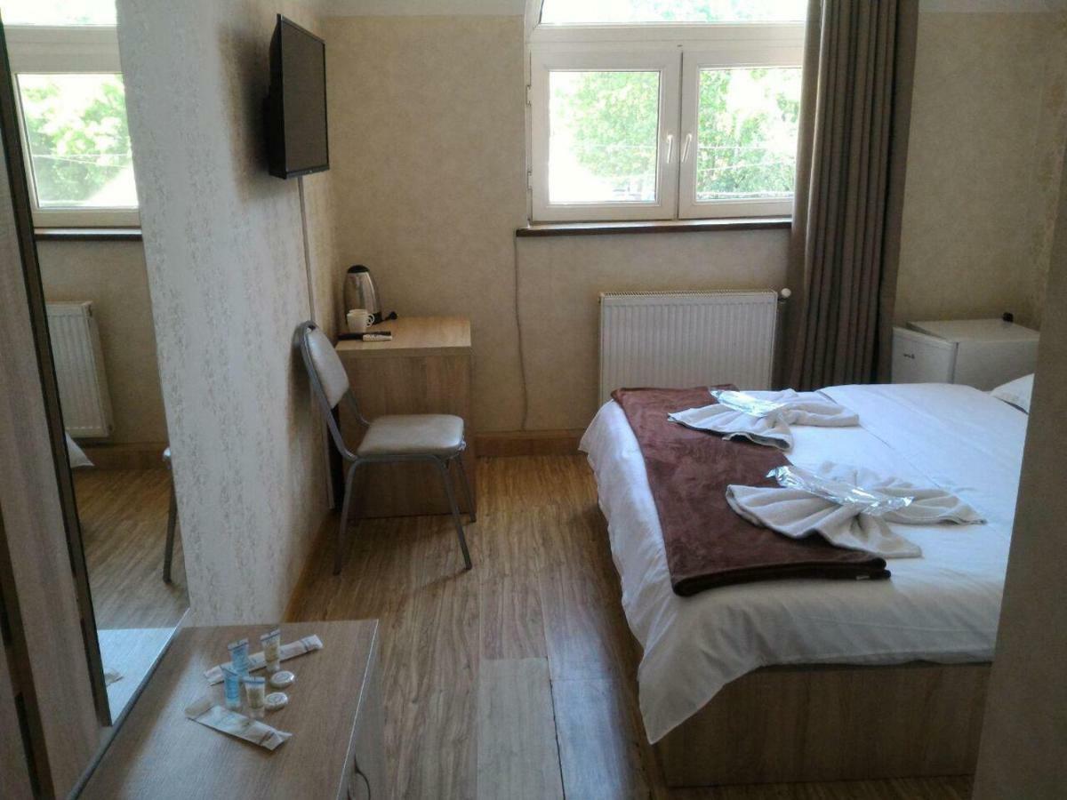 7 Star Bed & Breakfast Tbilisi ภายนอก รูปภาพ